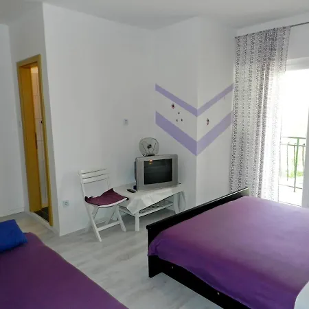 And Josip 3* Vodice